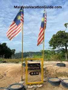 Sri Bintang Hill Peak Flags