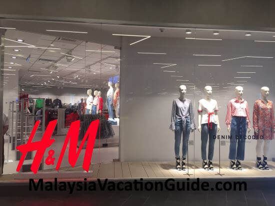 H&M outlet at IPC Shopping Mall