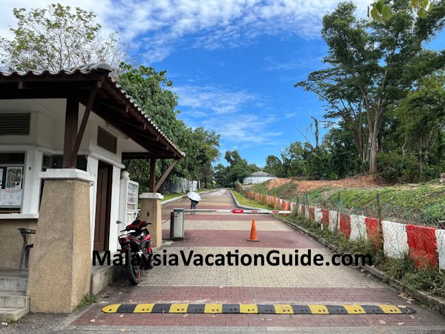 Bukit Kiara Hiking Entrance