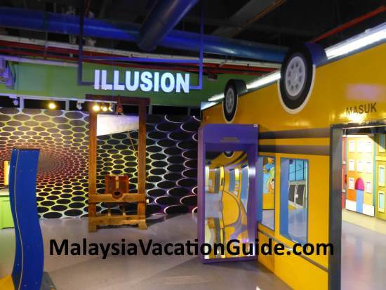 Learn how illusion work and try them yourself.
