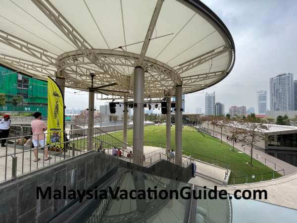 Lalaport Rooftop View
