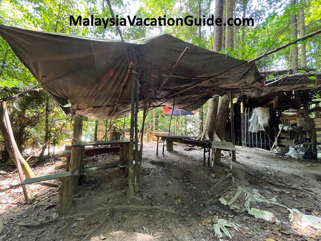 Teluk Batik Hiking Shelter