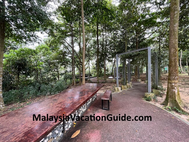 Bukit Kiara Hawa Benches