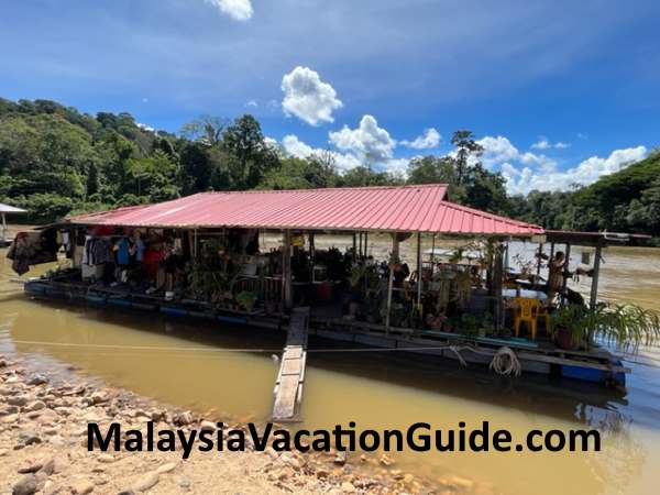 Taman Negara Floating Restauant