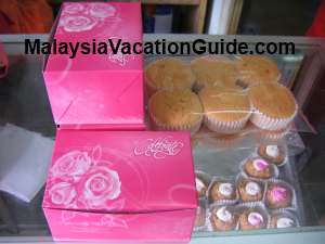 Kuala Kubu Bharu cup cakes and peanut cakes