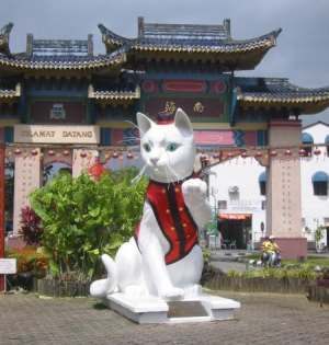 Kuching Cat Statue