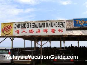 Lover Bridge Restaurant Tanjung Sepat