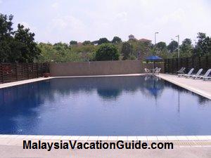 Putrajaya Lake Club Swimming Pool